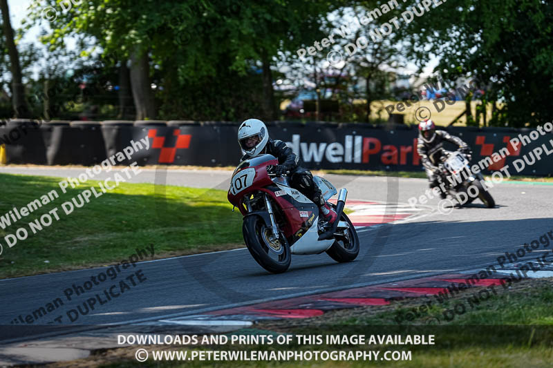 cadwell park;cadwell park photographs;cadwell trackday photographs;enduro digital images;event digital images;eventdigitalimages;peter wileman photography;racing digital images;trackday digital images;trackday photos